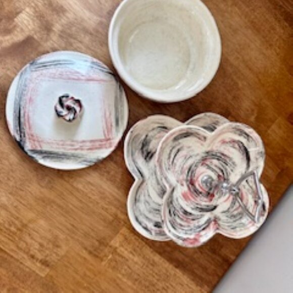 Vintage MCM California Pottery 2-Tiered Stand and Covered Serving Dish – Retro C - Picture 6 of 7